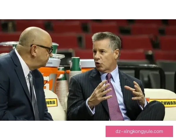 Shams称开拓者签扬布拉德双向合同